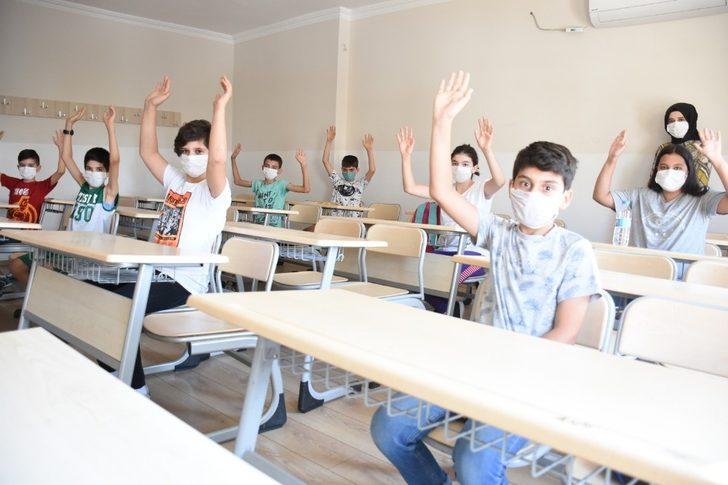 Bilgi Evi’nden öğrenci ve velilere oryantasyon eğitimi G2