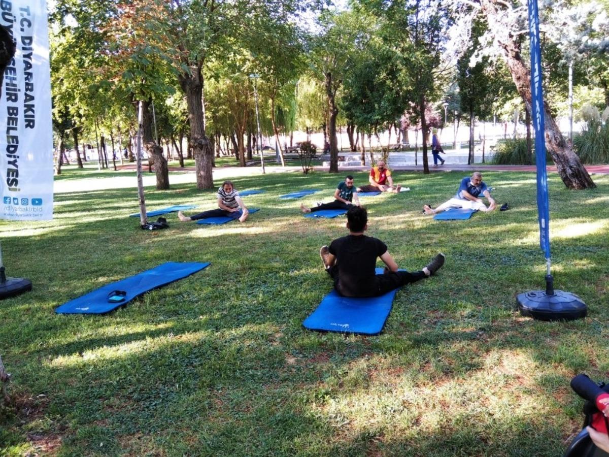 B&uuml;y&uuml;kşehir Belediyesi&rsquo;nin sabah sporlarına yoğun ilgi