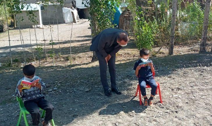 Ağrı Milli Eğitim Müdürü Tekin’den köy okullarına ziyaret G5