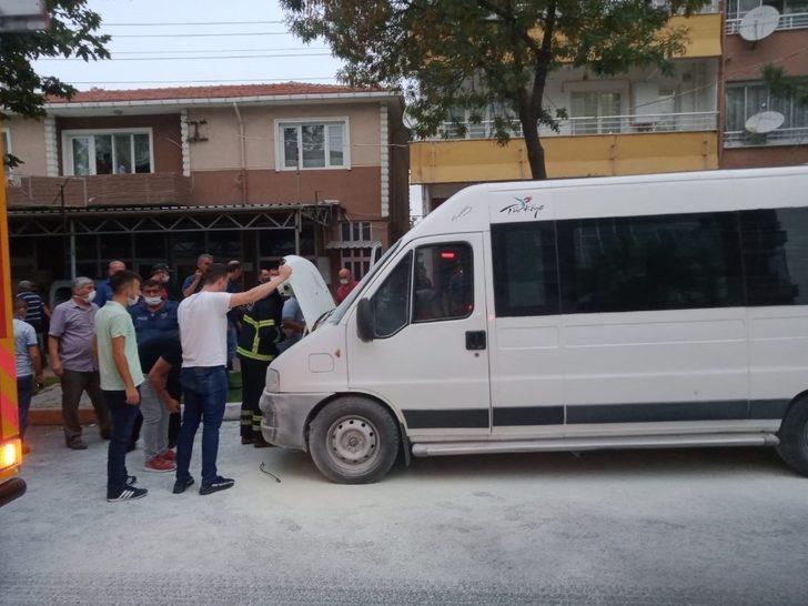 Tekirdağ’da minibüste yangın G1