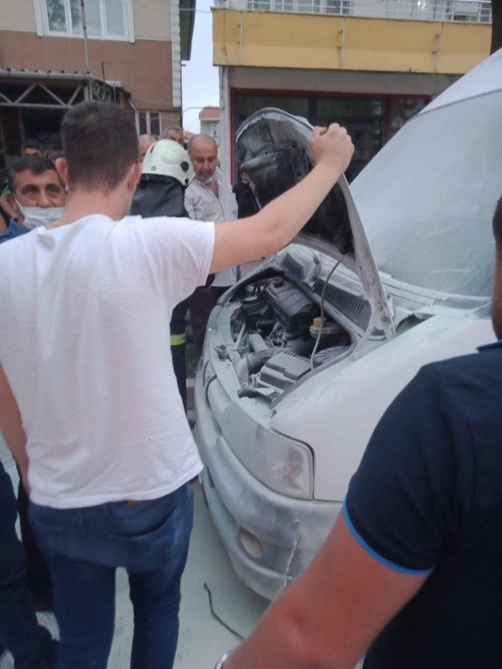 Tekirdağ’da minibüste yangın G2