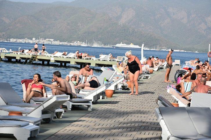 Marmaris yazdan kalma günleri yaşıyor G3