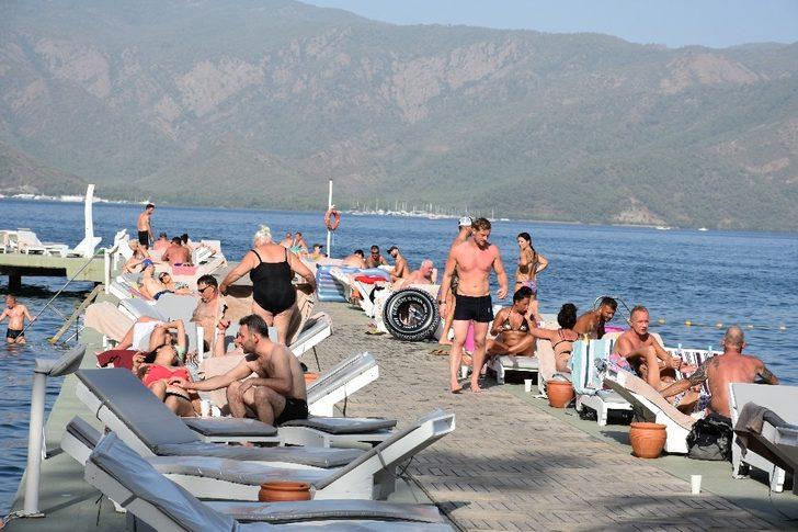 Marmaris yazdan kalma günleri yaşıyor G5