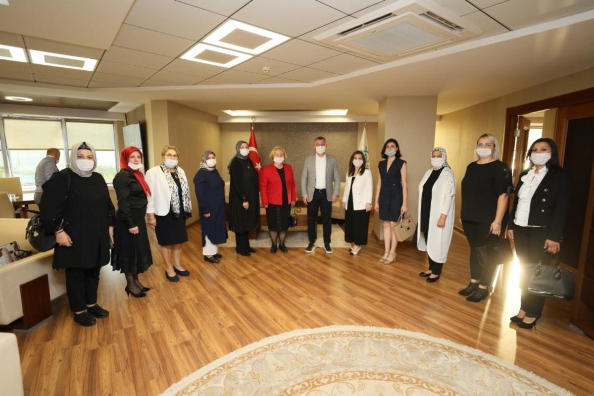Marmara Kadınlar Birliği, Başkan B&uuml;y&uuml;kakın&rsquo;a konuk oldu