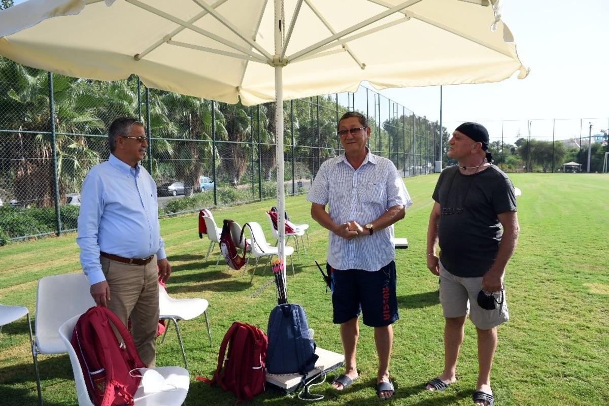 Rusya Ok&ccedil;uluk Milli Takımı, Kemer&rsquo;de  hazırlığını s&uuml;rd&uuml;r&uuml;yor