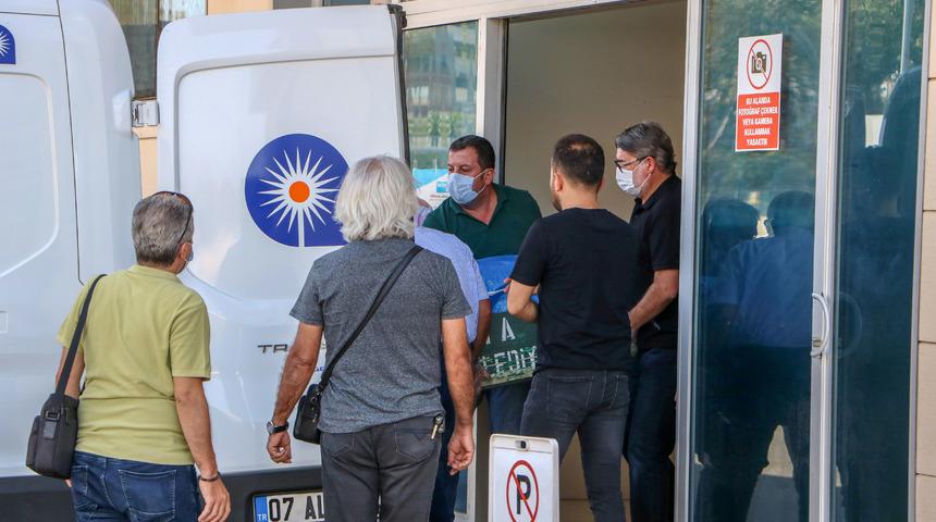 Öldürülen CHP'li eski başkanın cenazesi alındı