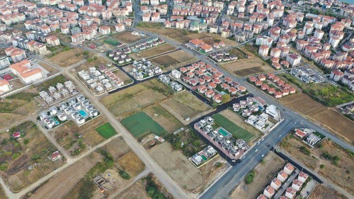 Mahalle sakinleri toz ve çamurdan kurtuluyor G4