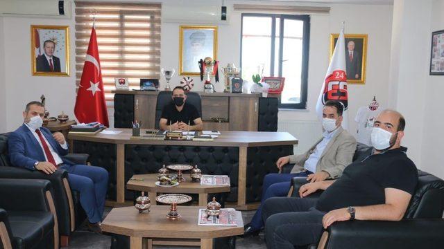 Milletvekili Çakır’dan 24Erzincanspora ziyaret