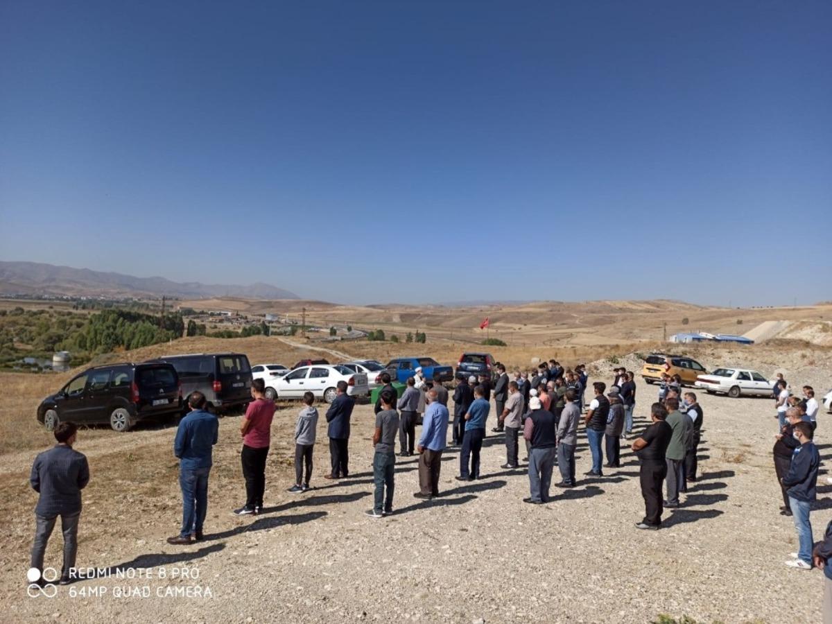 Kop t&uuml;nelindeki patlamada hayatını kaybeden gen&ccedil; adam son yolculuğuna uğurlandı