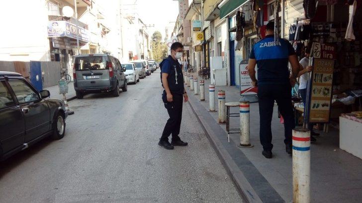 Zabıta ekipleri reklam panolarını kaldırıldı G2