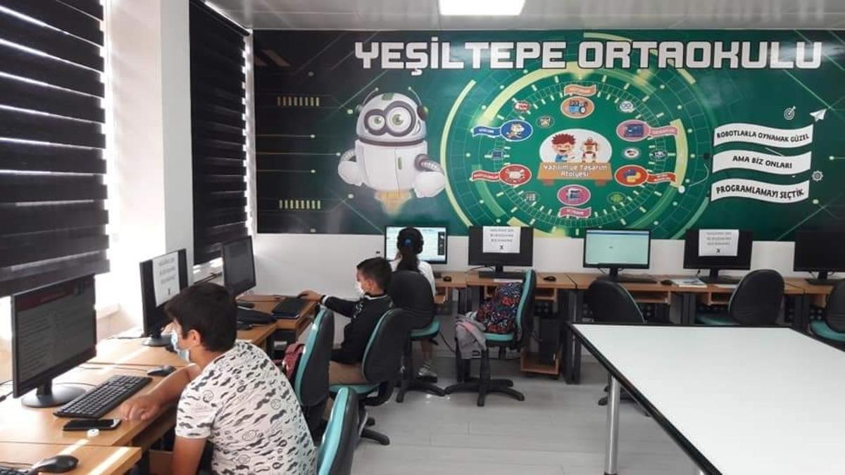 EBA destek noktalarında &ouml;ğrencilere eğitim desteği devam ediyor