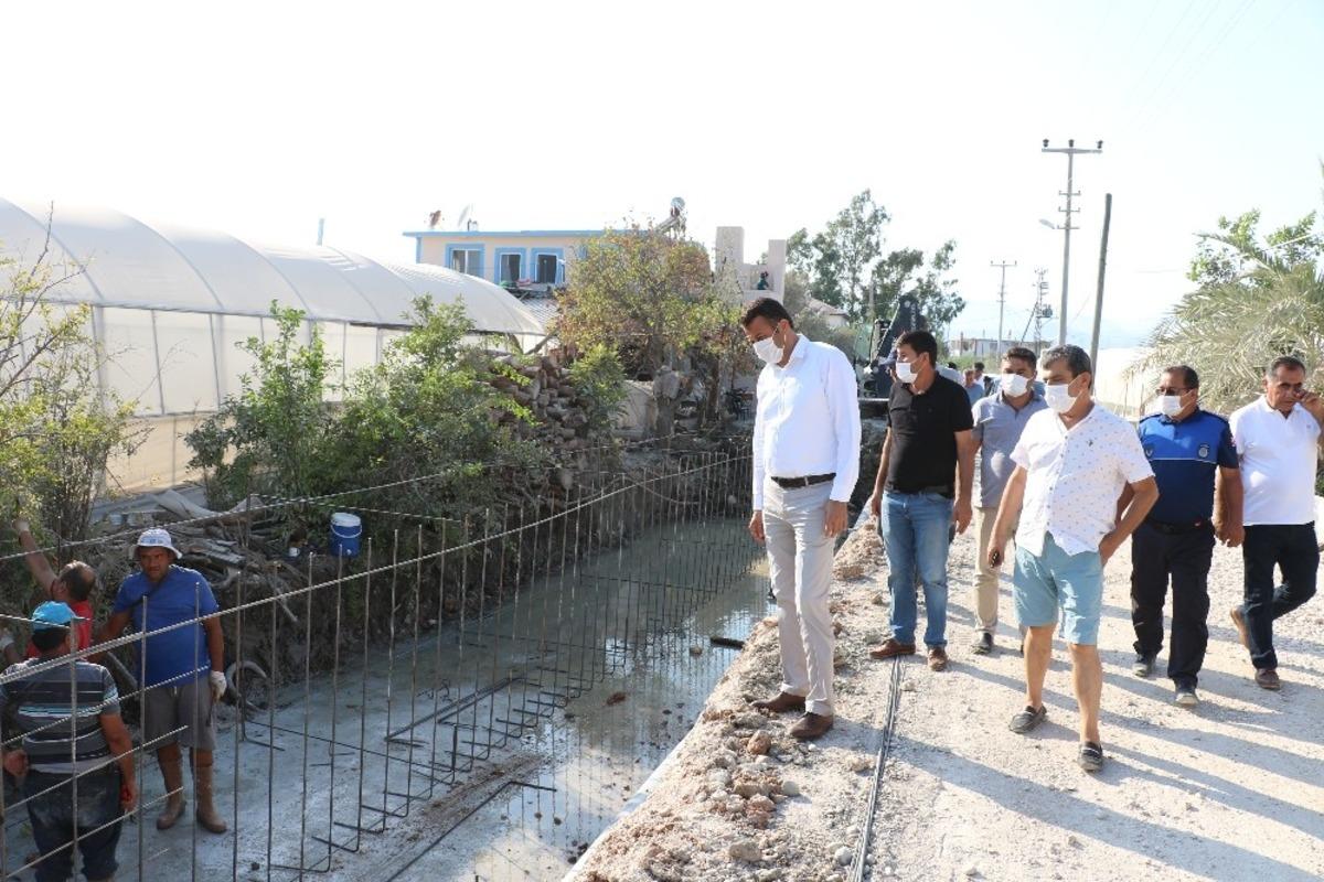 Kaş Belediyesinden 420 metre uzunluğunda sulama kanalı