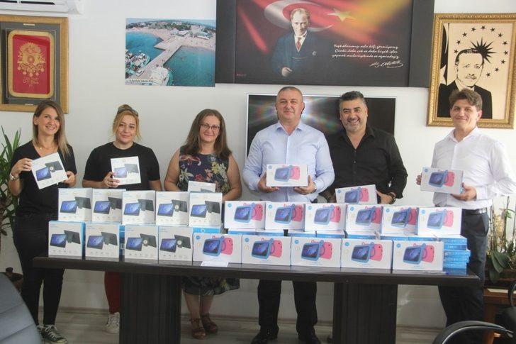 Geyikli’de 200 öğrenciye tablet dağıtıldı G3