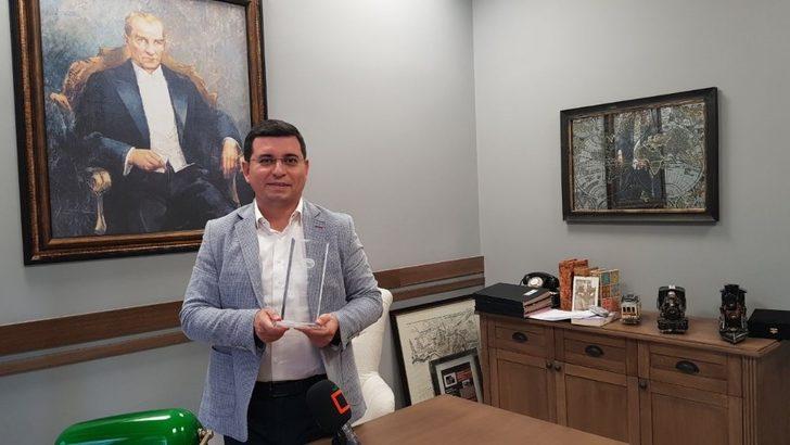 Kepez’in Cemil Meriç Kitaplığı’na Süreklilik Ödülü G3