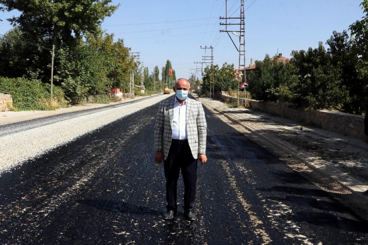 Yahyalı&rsquo;da kırsal mahallelerin yolları yapılıyor