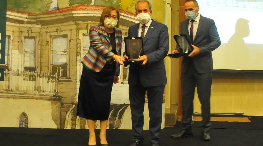 Akşehir Belediyesine uygulama &ouml;d&uuml;l&uuml;