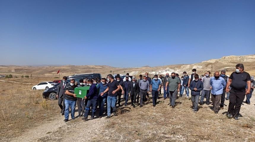 T&uuml;neldeki patlamada hayatını kaybeden gen&ccedil; adam son yolculuğuna uğurlandı