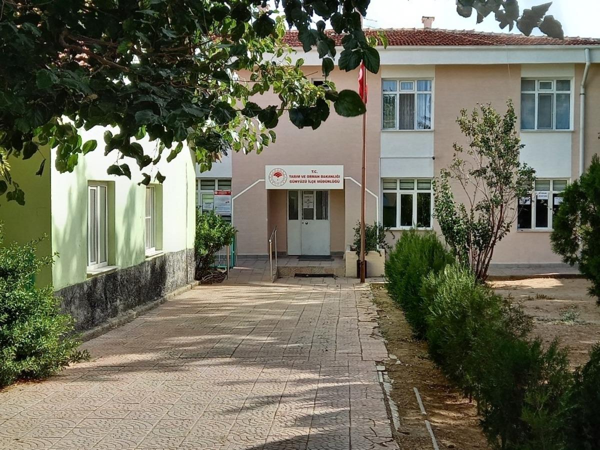 G&uuml;ny&uuml;z&uuml; il&ccedil;esinde bir kamu kurumu ge&ccedil;ici s&uuml;re ile kapatıldı