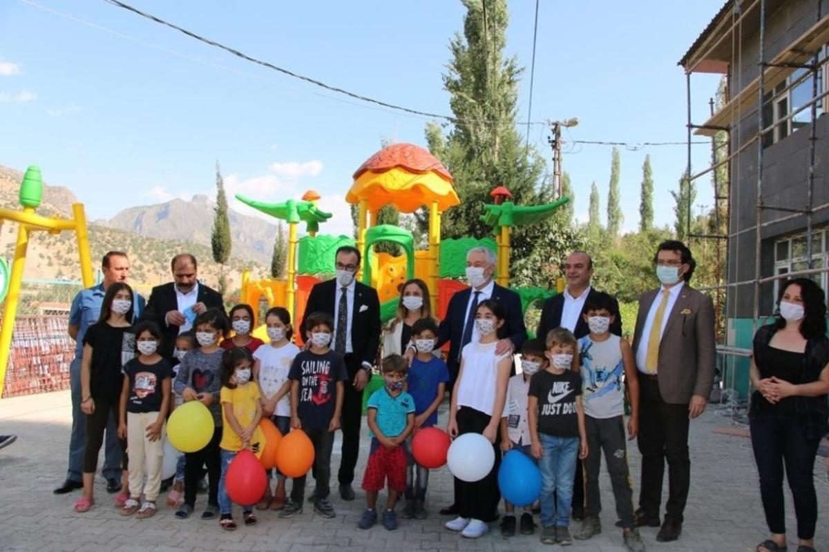 Isparta Belediyesi&rsquo;nden Şırnak&rsquo;a kardeş eli