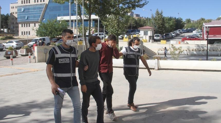 Elazığ&rsquo;da kombi &ccedil;alan 2 ş&uuml;pheli tutuklandı