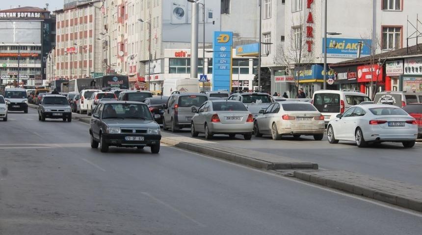 Sivas&rsquo;ta ara&ccedil; sayısı 164 bini aştı