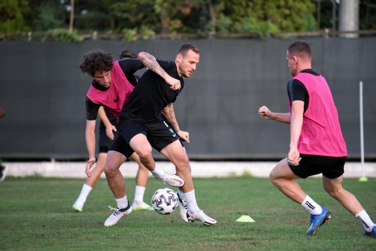 Denizlispor 0ara vermeden antrenmanlara başladı