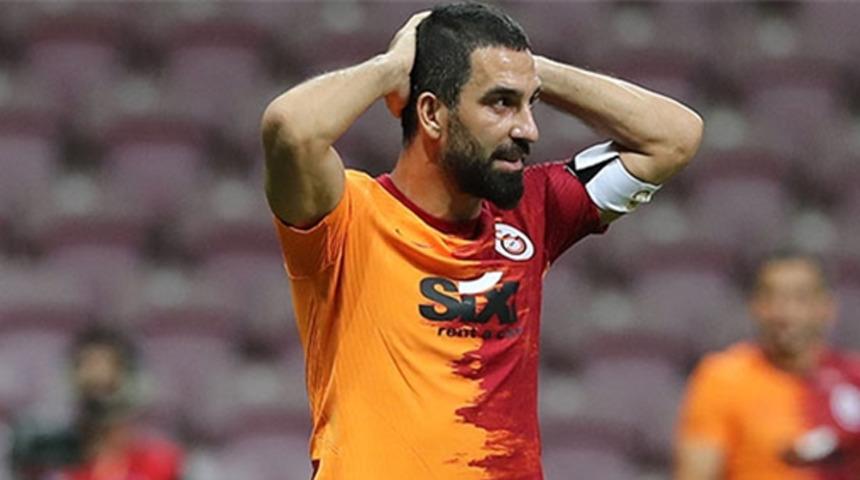 Galatasaray'da Arda Turan şoku! Glasgow ma&ccedil;ında yok!