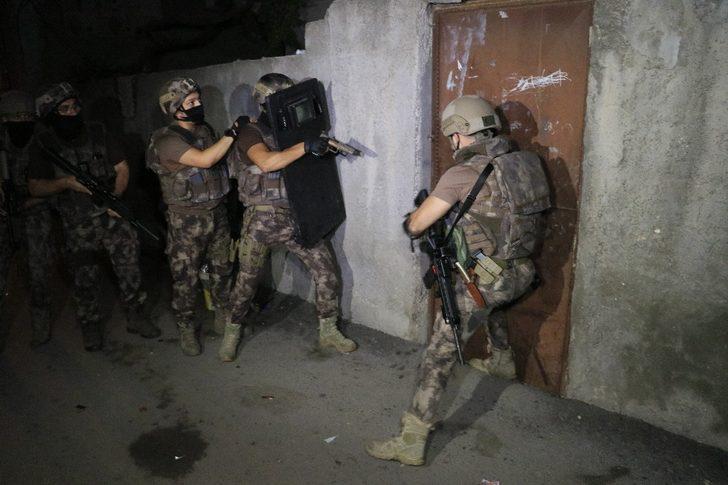 Uyuşturucu satıcılarına şafak vakti helikopter destekli operasyon G1