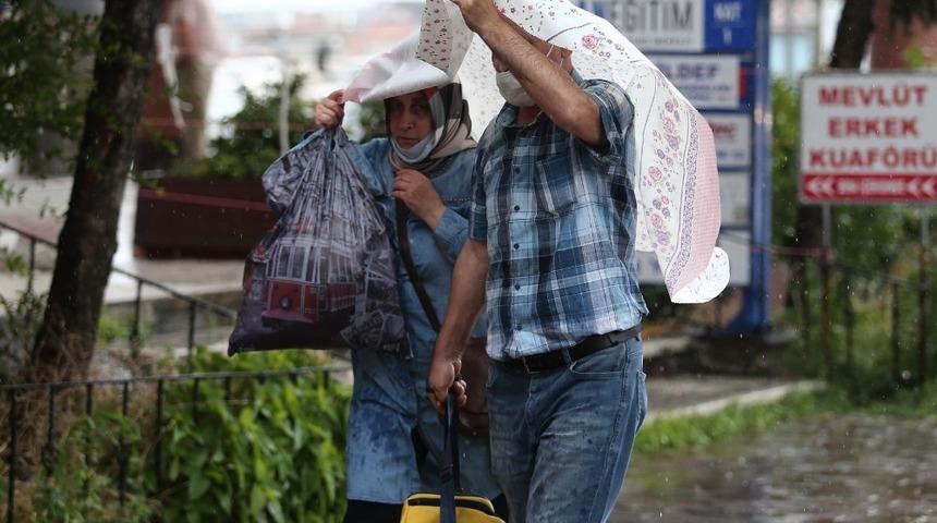Doğu’da hava sıcaklığı düşüyor, kuvvetli sağanak bekleniyor