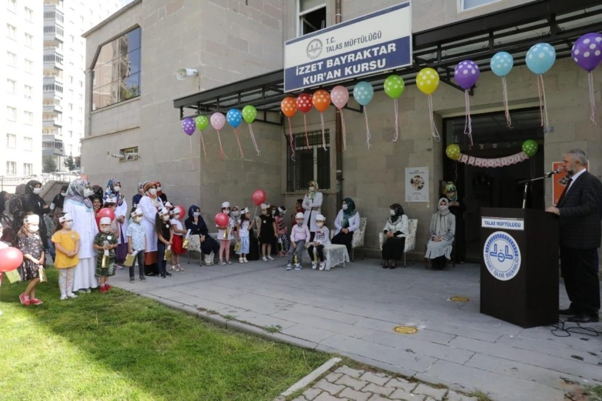 Kur&rsquo;an kursları a&ccedil;ılış programı Talas İzzet Bayraktar Kur&rsquo;an Kur&rsquo;an Kursu&rsquo;nda yapıldı