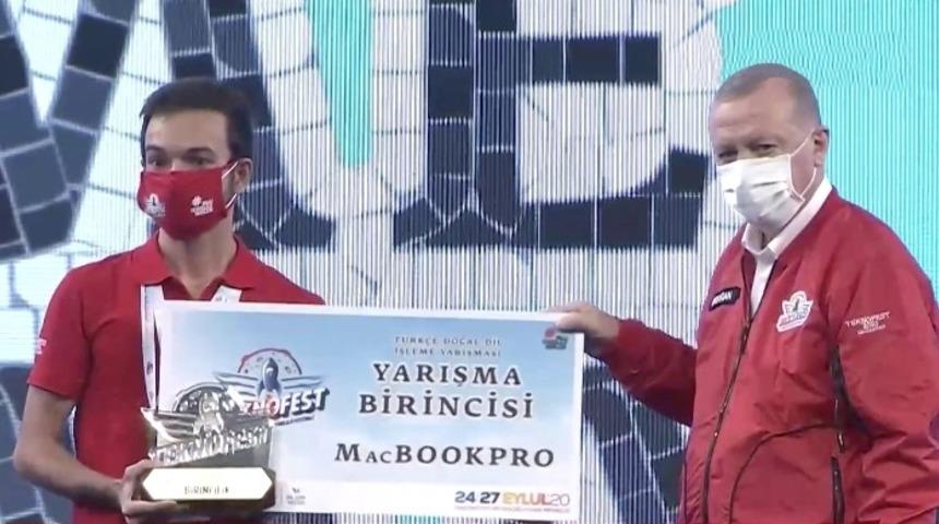 AG&Uuml; &Ouml;ğrencisine Teknofest 2020&rsquo;den 1&rsquo;incilik &Ouml;d&uuml;l&uuml;