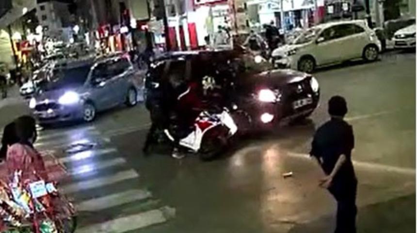 Kazada yaralandı, cipi yumrukladı!