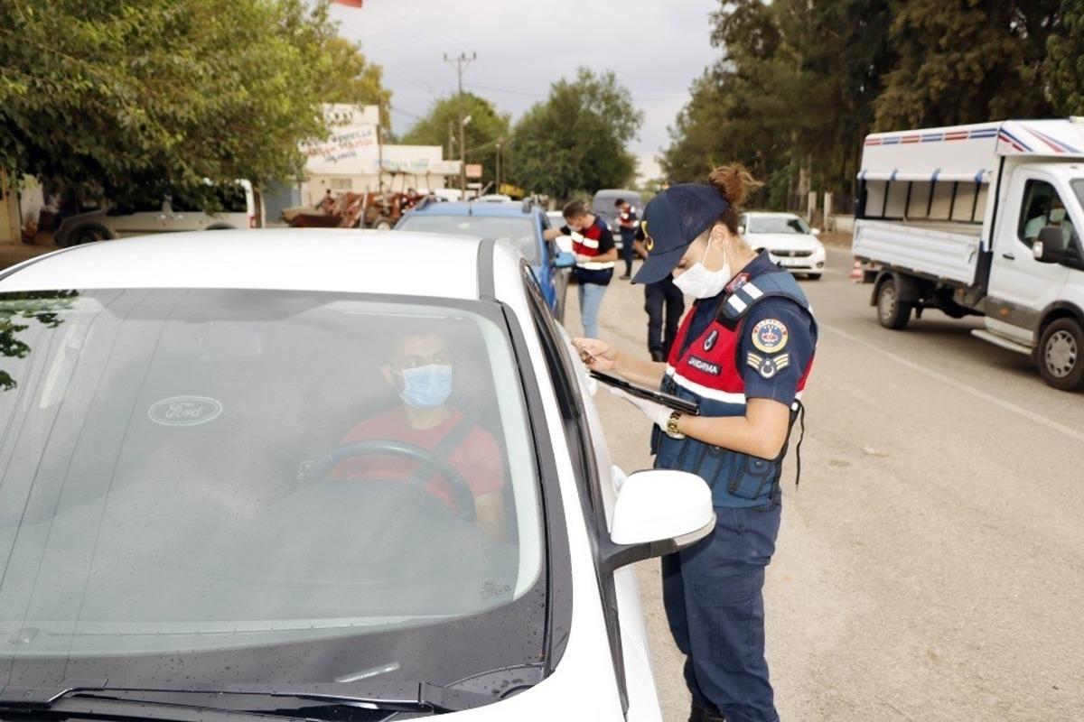 Maske takmayan 6 kişiye 5 bin 400 lira ceza