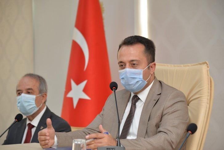 Vali Şentürk: “Bilecik’te virüsü henüz etkisiz hale getiremedik" G1