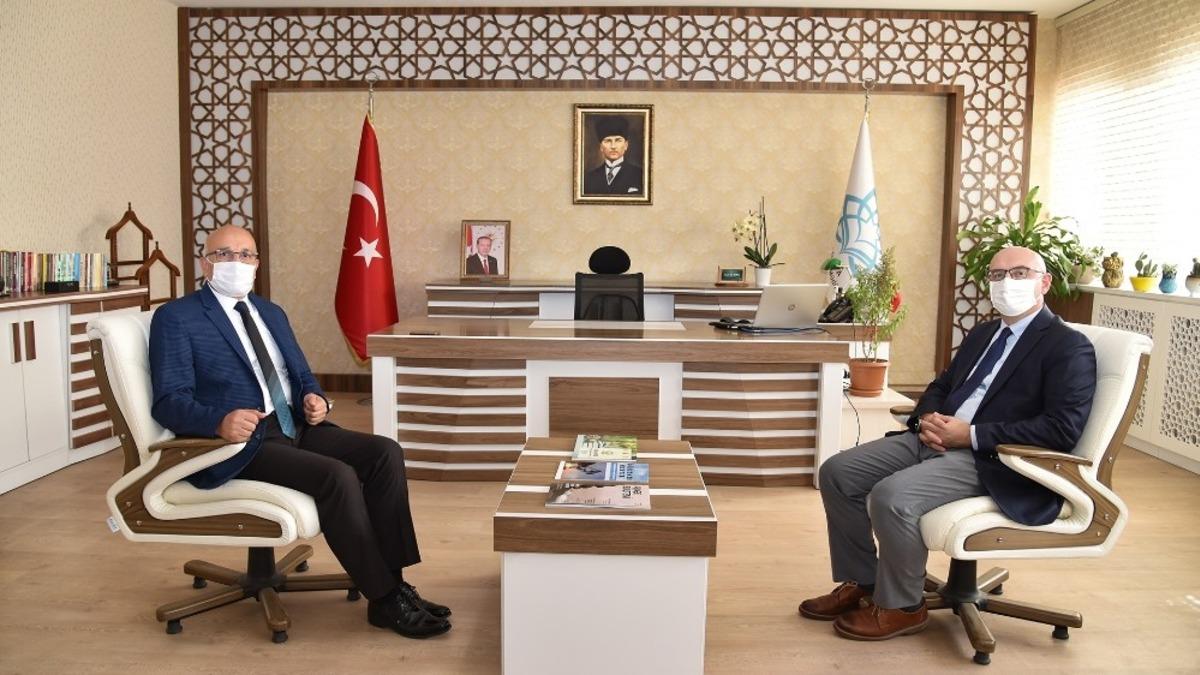 Gen&ccedil;oğlu Konya&rsquo;da "A&ccedil;ık Sınıf" ve eğitim alanlarını inceledi