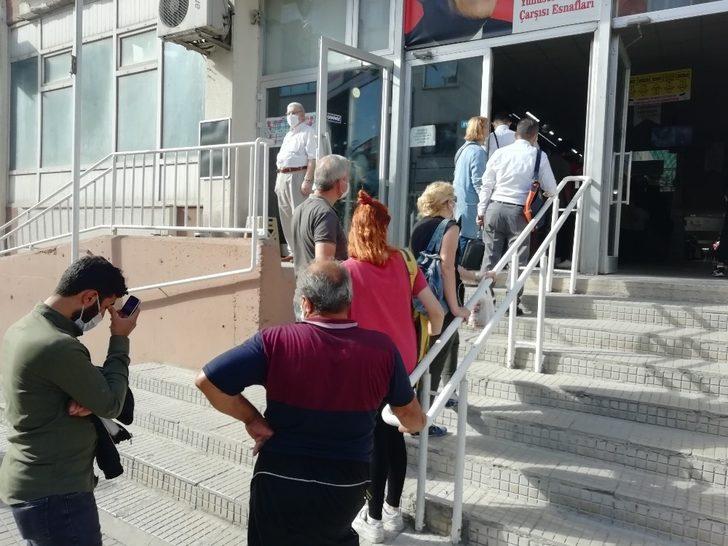 ESKİ’de uzun kuyruklar korona virüse davetiye çıkarıyor G3