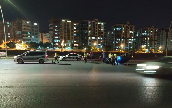 Şanlıurfa’da hızlı giden araç takla attı G2
