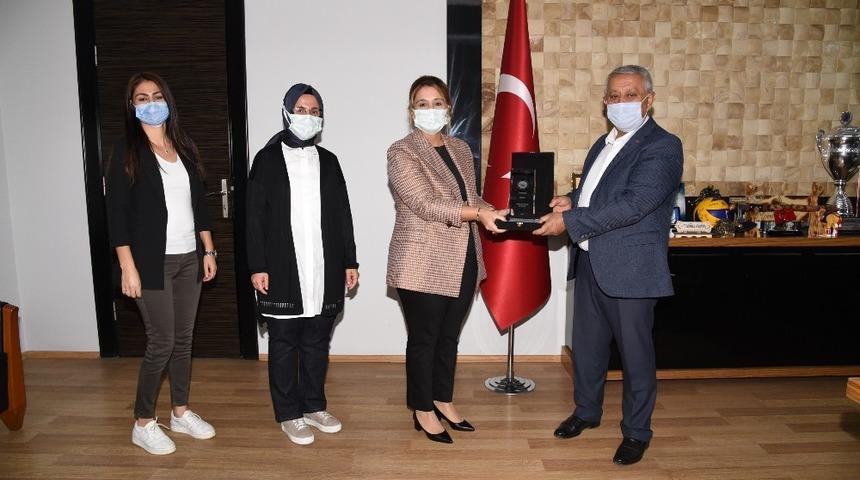 Tarihi Kentler Birliği&rsquo;nden Afyonkarahisar Belediyesi&rsquo;ne &lsquo;S&uuml;reklilik &Ouml;d&uuml;l&uuml;&rsquo;