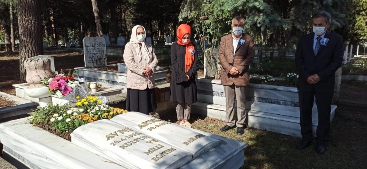 Eski bakan merhum Avni Akyol unutulmadı