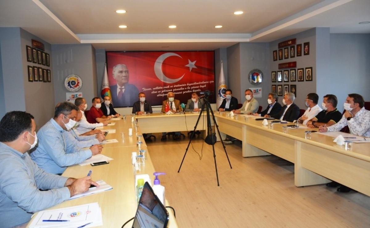 Posbıyık, iş d&uuml;nyası temsilcileriyle buluştu