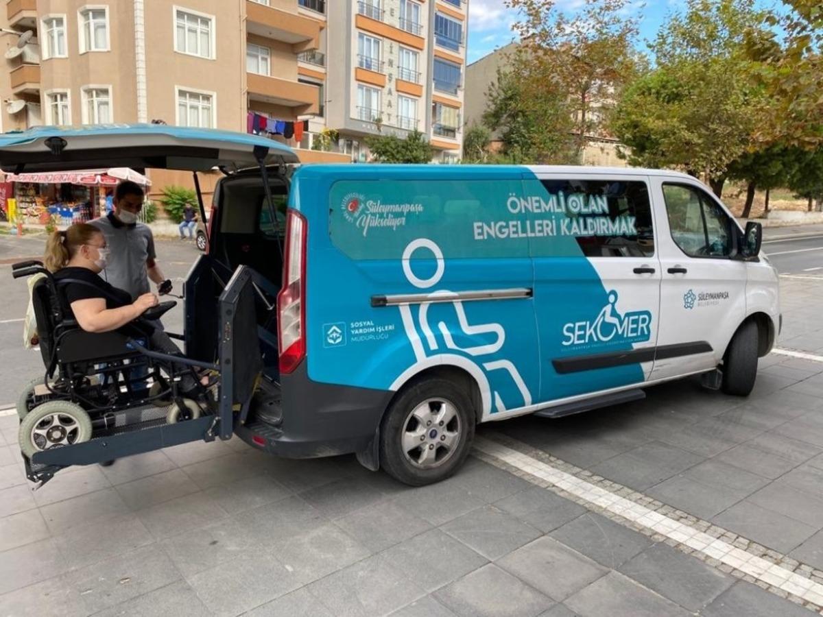 Engelleri ortadan kaldıran taksi hizmeti