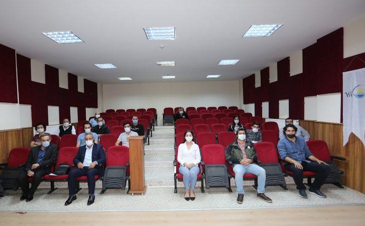 Van Büyükşehir Belediyesinden pet shop işletmecilerine sertifikalı eğitim G5