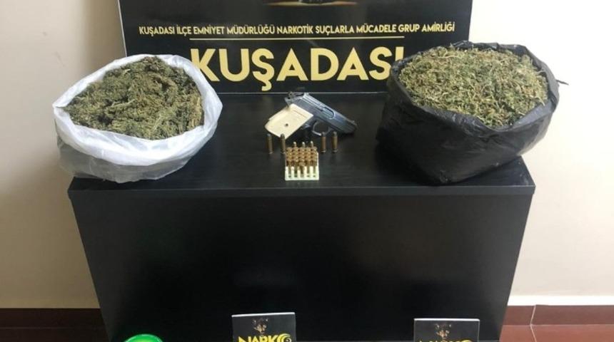 Kuşadası’nda 1 kilo 648 gram esrar ele geçirildi