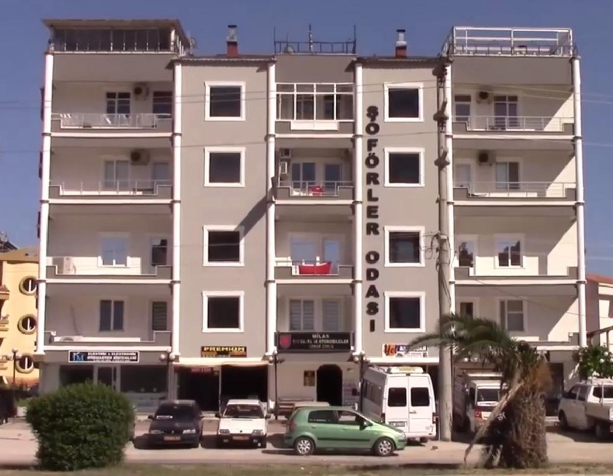 Karantina nedeniyle kapalı olan hizmet binası a&ccedil;ıldı