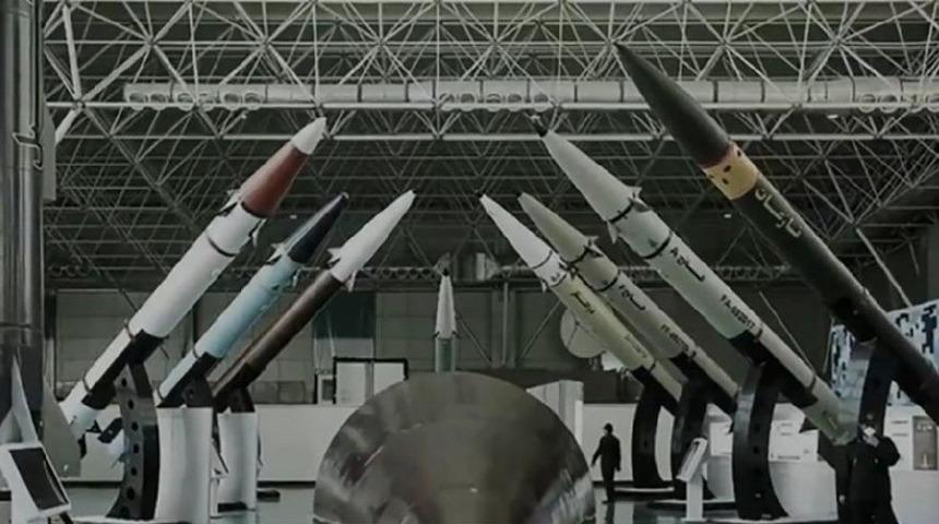 İran savaş kılıcını çekti! ABD üslerini vurabilecek füzeler ilk kez görücüye çıktı