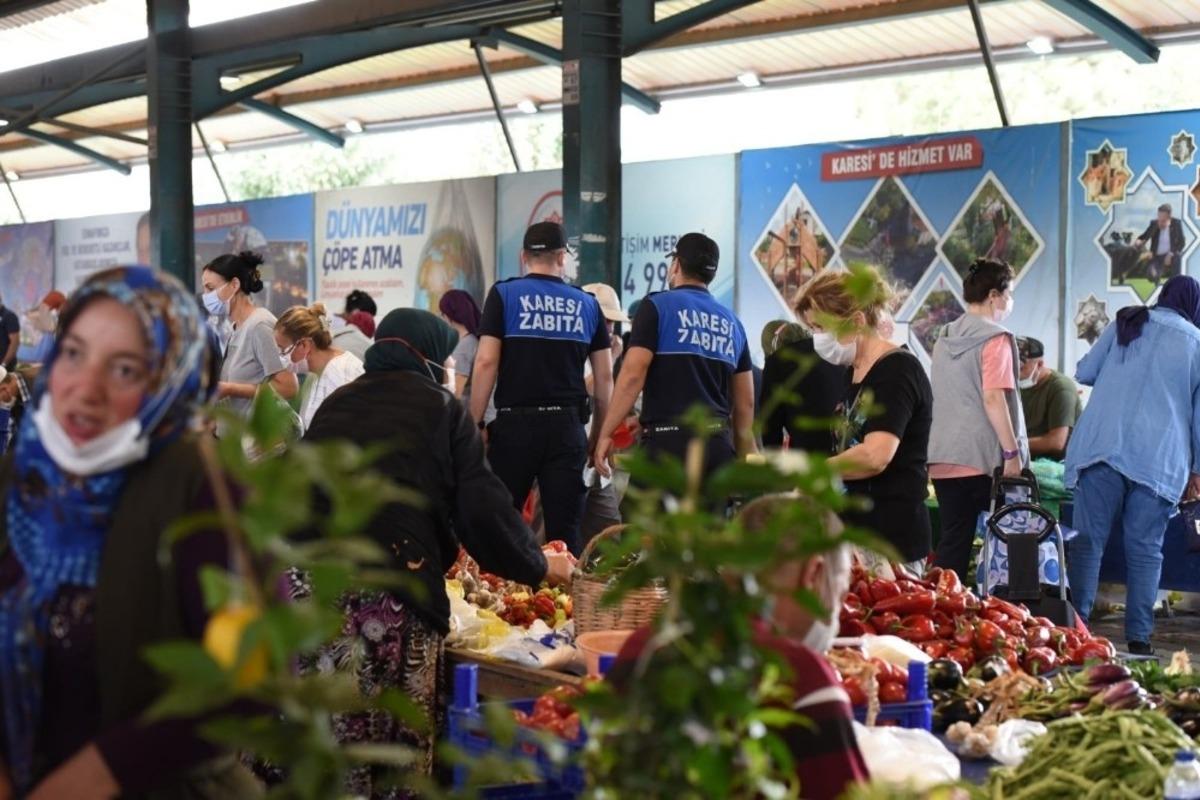Karesi zabıtası pandemi denetimlerini s&uuml;rd&uuml;r&uuml;yor