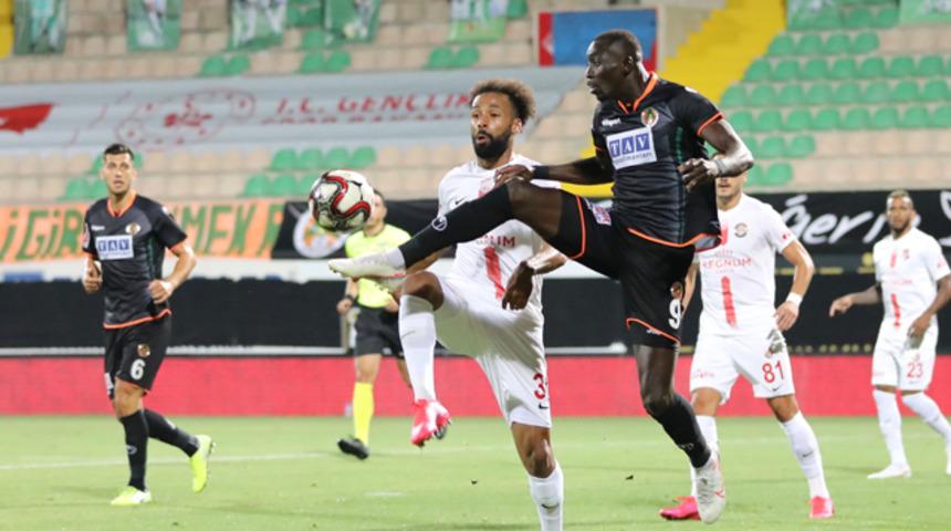 Papiss Cisse Fenerbahçe’de (Papiss Cisse kimdir?)