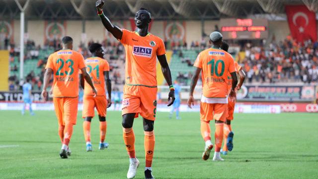 Fenerbahçe’nin yeni transferi Papiss Cisse, İstanbul’da!