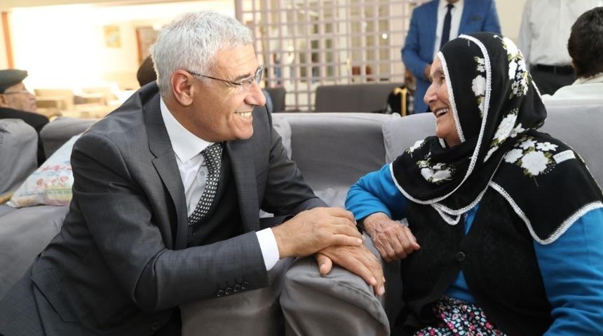 Başkan G&uuml;der&rsquo;den, D&uuml;nya Yaşlılar G&uuml;n&uuml; mesajı