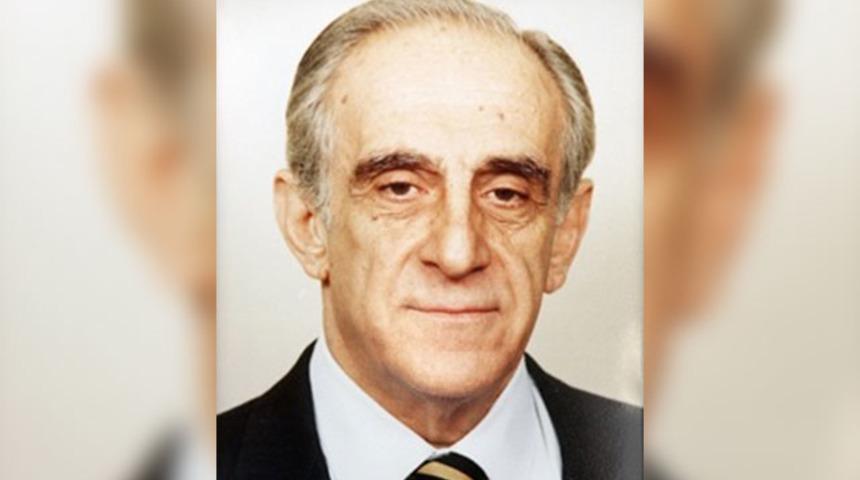 Eski Dışişleri Bakanı Ali Bozer, koronavirüsten hayatını kaybetti  